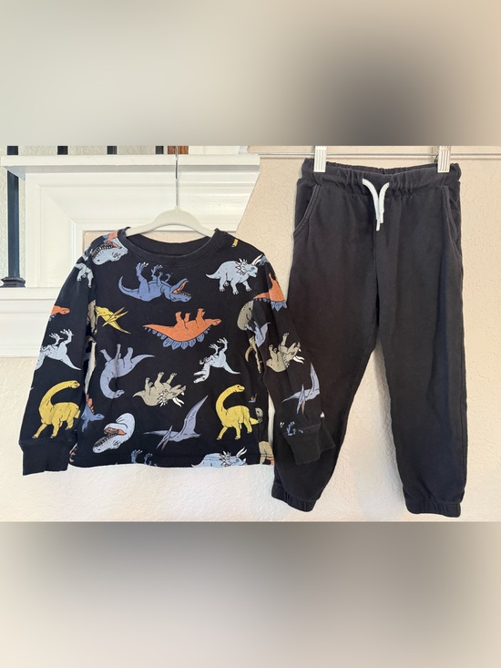 Old Navy Other - Old Navy Dinosaur Cotton Joggers Set (3T)